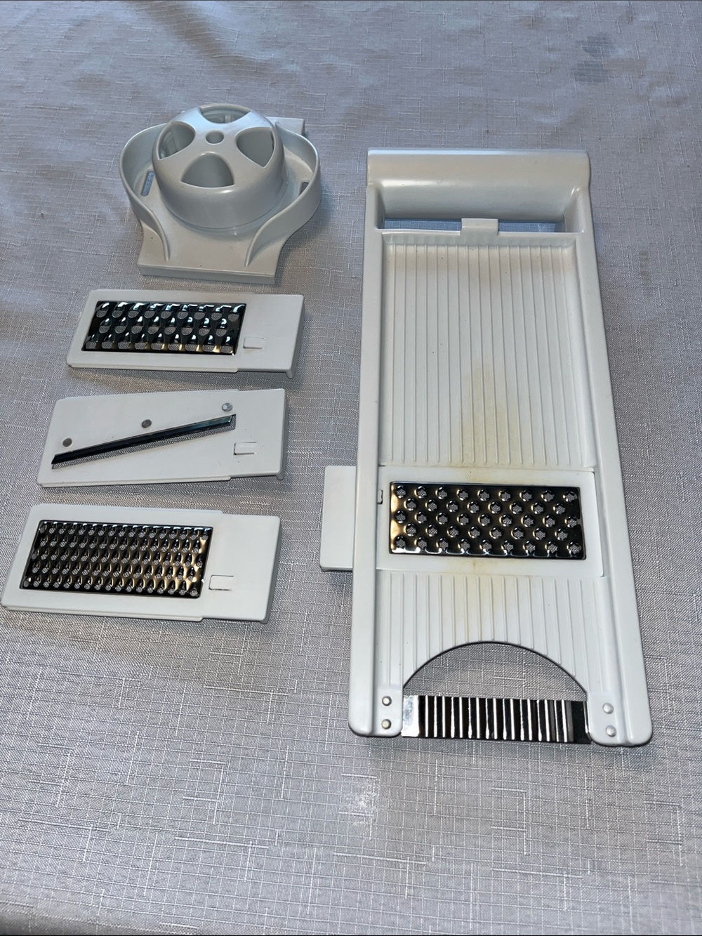 Multi-Set Grater Set - Picture 5 of 5
